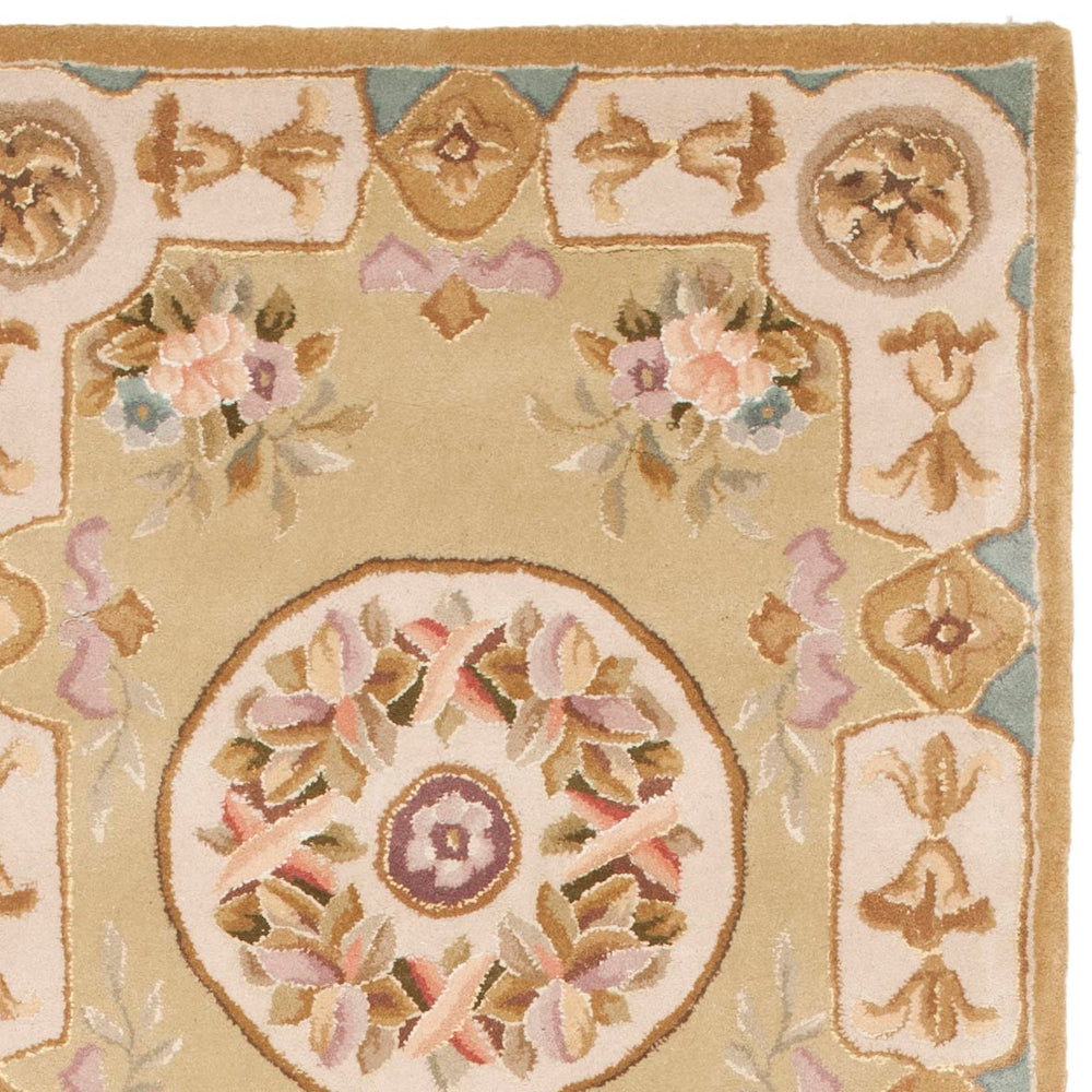 Safavieh FT223 Hand Tufted Rug