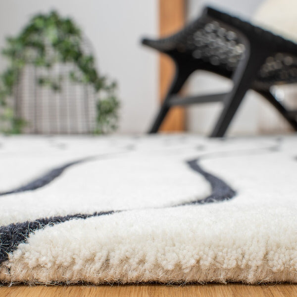 Safavieh Fifth Avenue 113 100% New Zealand Wool Hand Tufted  Rug FTV113A-8