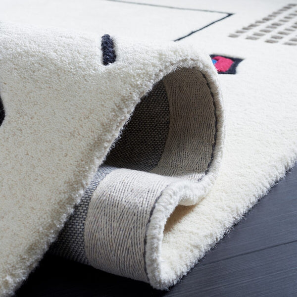 Safavieh Fifth Avenue 125 Hand Tufted New Zealand Wool Rug FTV125A-8