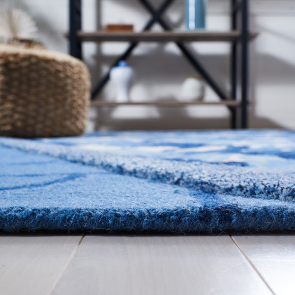 Safavieh Fifth Avenue 127 Hand Tufted New Zealand Wool Rug FTV127M-8