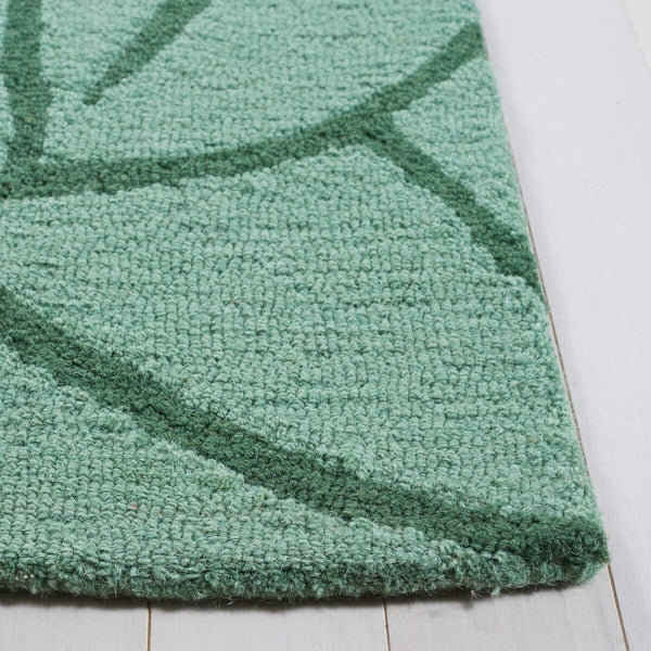 Safavieh Fifth Avenue 127 Hand Tufted New Zealand Wool Rug FTV127Y-8