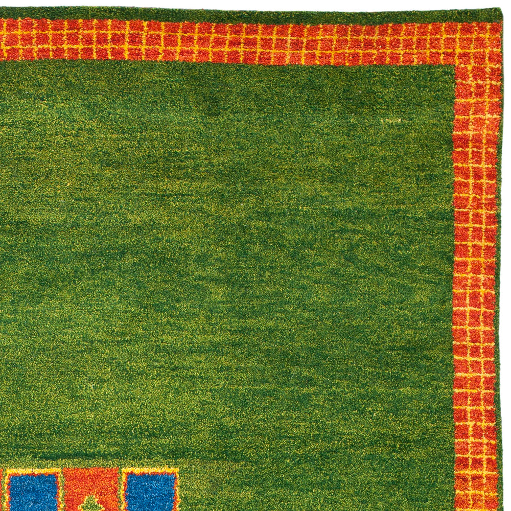 Safavieh GB116 Hand Knotted Rug