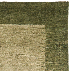 Safavieh GB127 Hand Knotted Rug