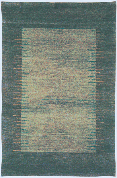 Safavieh GB127 Hand Knotted Rug