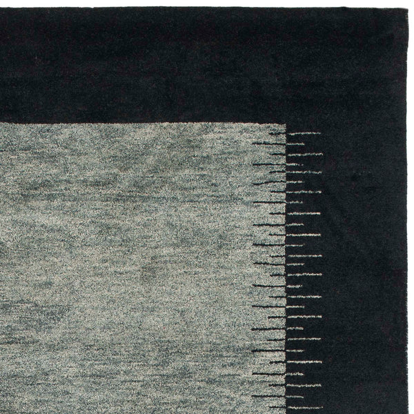 Safavieh GB127 Hand Knotted Rug