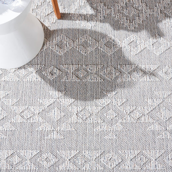 Safavieh Global 210 100% Polypropylene Power Loomed Indoor/Outdoor Rug GLB210F-9