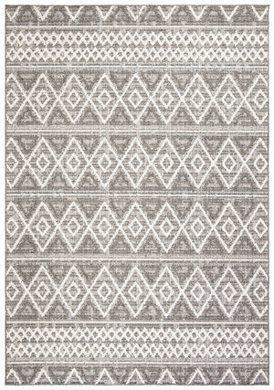 Safavieh Global 874 Power Loomed Polypropylene Pile Indoor/Outdoor Rug GLB874F-9