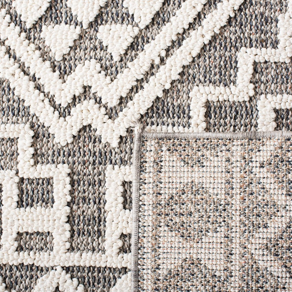 Global 800 Global 878 Indoor/Outdoor Power Loomed Polypropylene Pile Rug Grey / Ivory