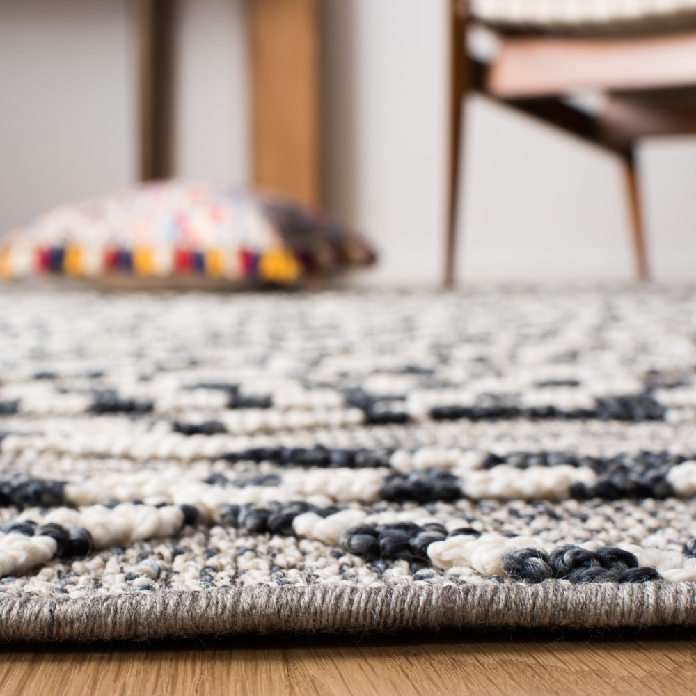 Safavieh Global GLB879 Power Loomed Rug