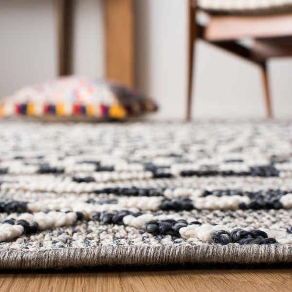 Safavieh Global 879 Power Loomed Polypropylene Pile Indoor/Outdoor Rug GLB879F-9
