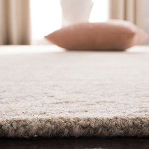 Glamour 117  Hand Tufted 25% Wool & 75% Viscose Rug Beige / Ivory