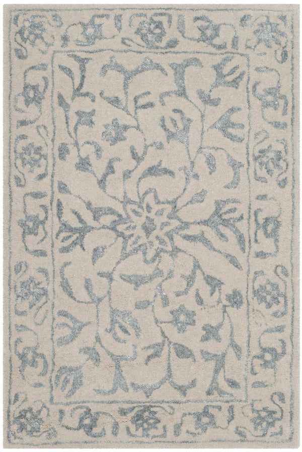Safavieh Glamour GLM515 Hand Tufted Rug