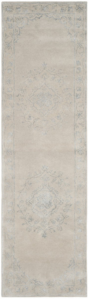 Safavieh Glamour 533 Hand Tufted 75% Viscose/25% Wool Rug GLM533A-811