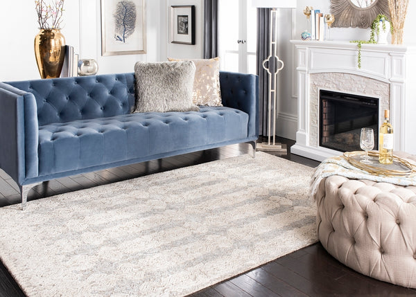 Safavieh Glamour 536 Hand Tufted 75% Viscose/25% Wool Rug GLM536F-811