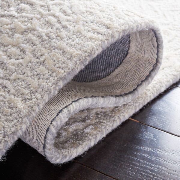 Safavieh Glamour 538 TUFTED 25% WOOL & 75% VISCOSE Rug GLM538F-8