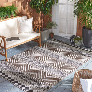 Safavieh Havana 325 Power Loomed 74% Polypropylene/12% Polyester/14% Backing Material Outdoor Rug HAV325E-9