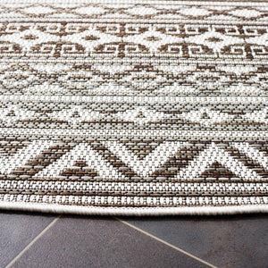 Safavieh Havana 331 Power Loomed 74% Polypropylene/12% Polyester/14% Backing Material Outdoor Rug HAV331E-9