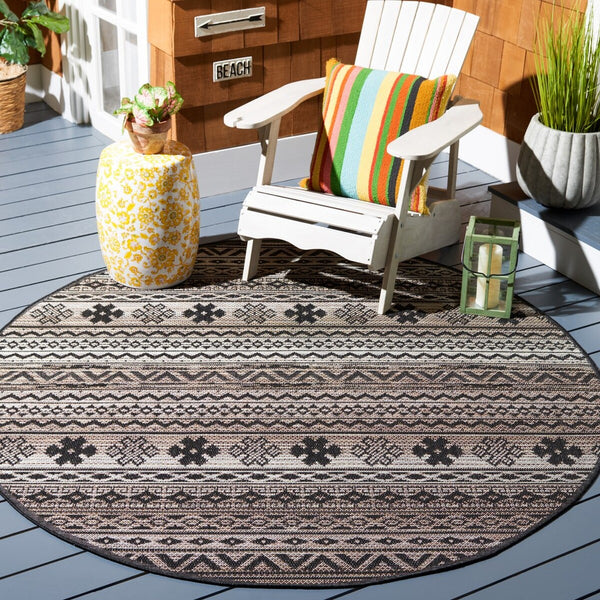 Safavieh Havana 331 Power Loomed 74% Polypropylene/12% Polyester/14% Backing Material Outdoor Rug HAV331T-9