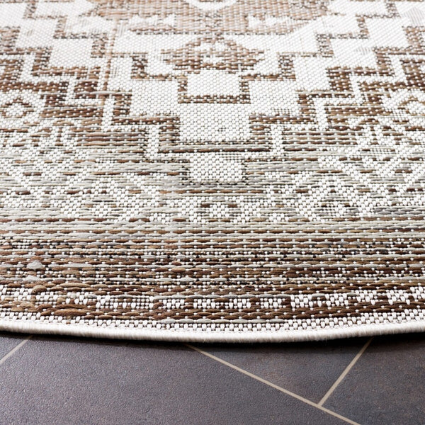 Safavieh Havana 340 Power Loomed 74% Polypropylene/12% Polyester/14% Backing Material Outdoor Rug HAV340E-9