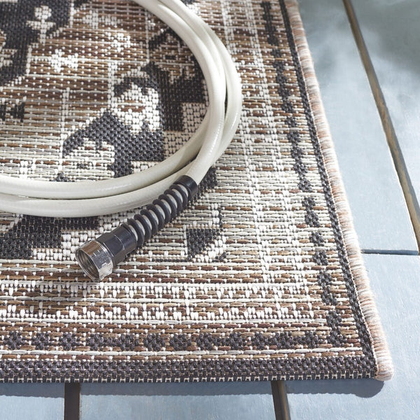 Safavieh Havana 341 Power Loomed 74% Polypropylene/12% Polyester/14% Backing Material Outdoor Rug HAV341E-9