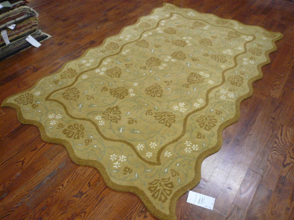 Safavieh Heritage HG213 Hand Tufted Rug