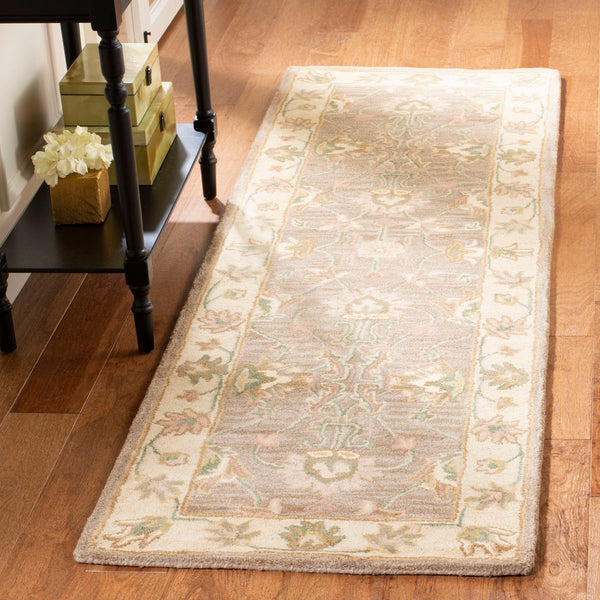 Safavieh Heritage HG343 Hand Tufted Rug