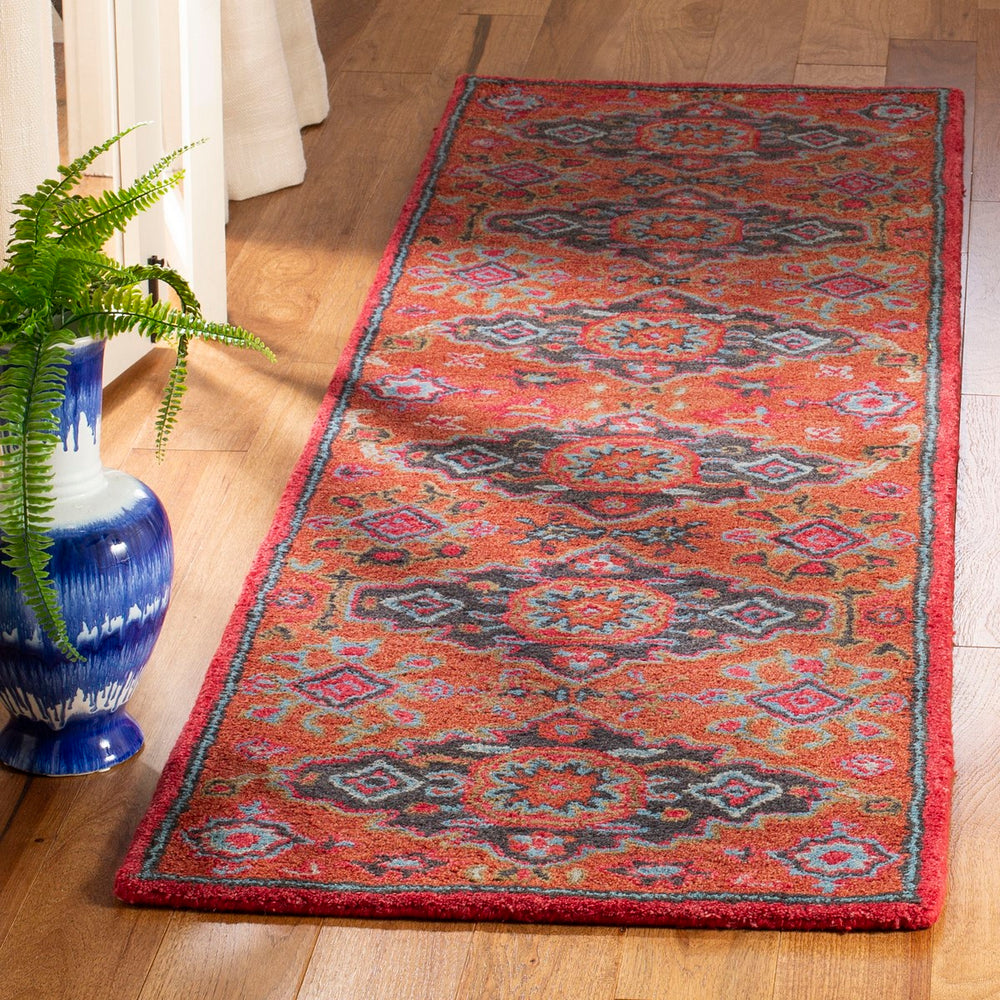 Safavieh Heritage HG419 Hand Tufted Rug