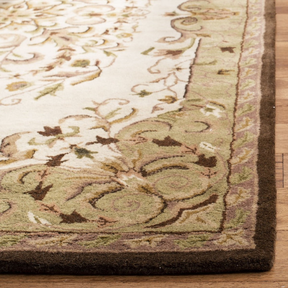 Safavieh Heritage 640 Hand Tufted Wool Rug HG640A-4R