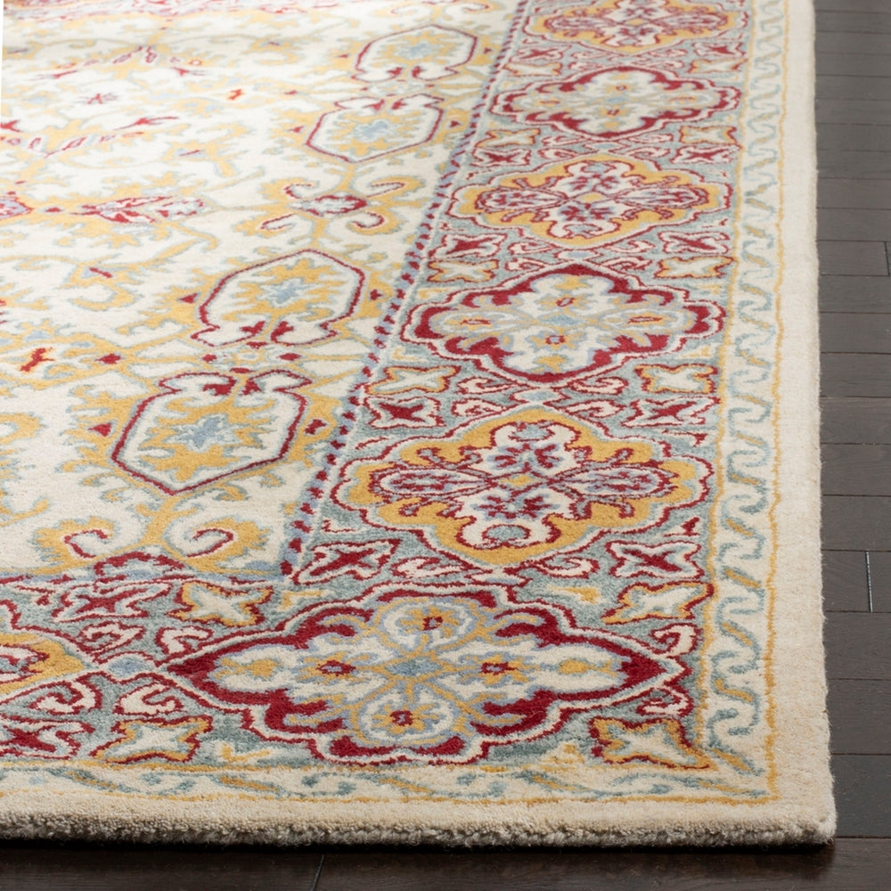 Safavieh Heritage 739 Hand Tufted Wool Rug HG739A-3