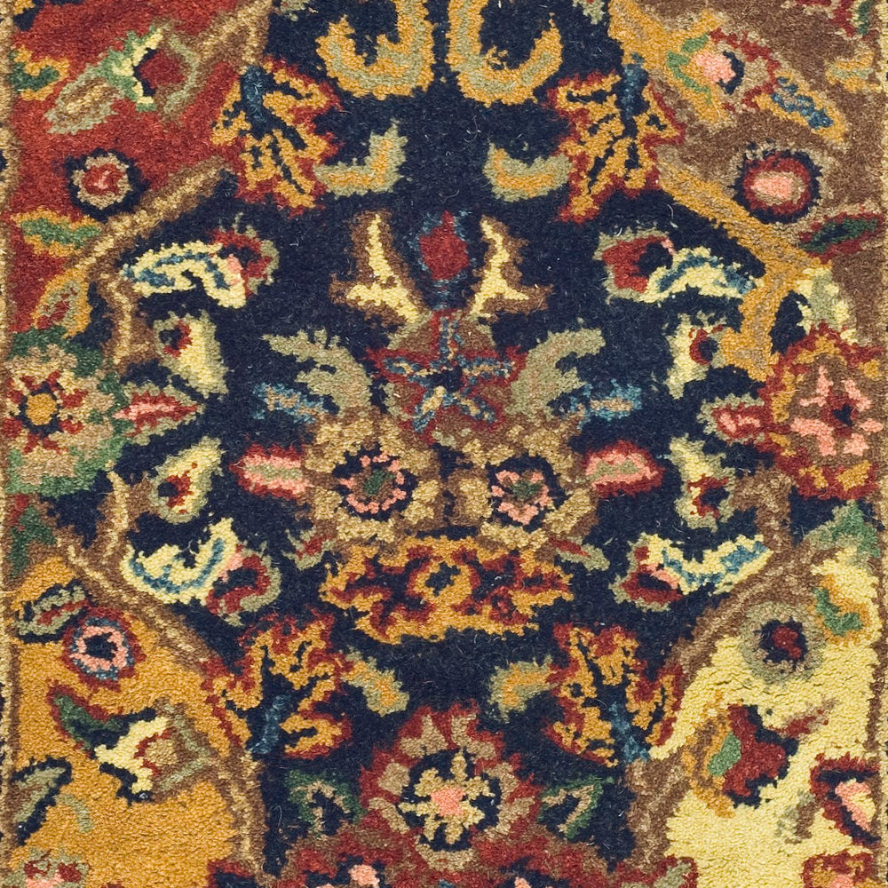 Safavieh Heritage HG911 Hand Tufted Rug