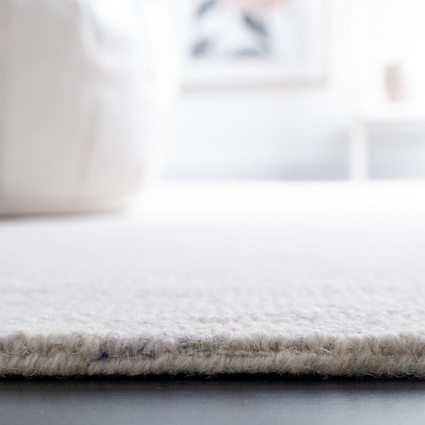 Safavieh Himalaya 120 Hand Loomed Wool Rug HIM120D-3