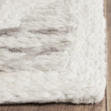 Safavieh Himalaya 121 Hand Loomed Wool Rug HIM121A-3