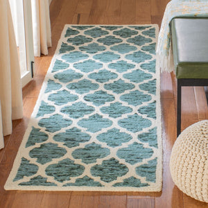 Safavieh Himalaya 121 Hand Loomed Wool Rug HIM121C-3