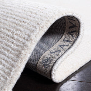 Safavieh Himalaya 152 Hand Tufted 65% Viscose/35% Wool Pile Contemporary Rug HIM152A-9