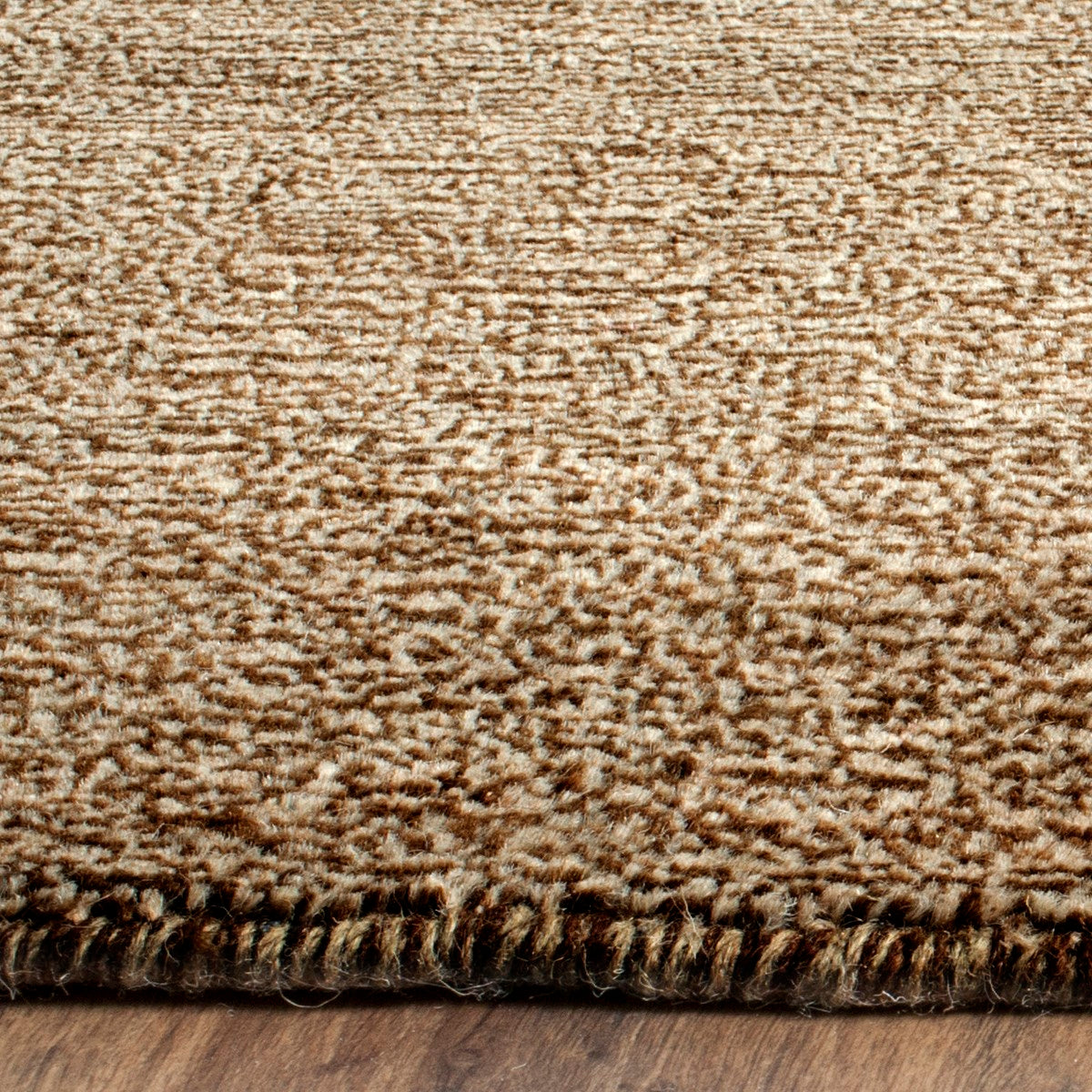 Himalaya Hand Loomed Wool Rug – Luxurious Tibetan-Inspired Design for