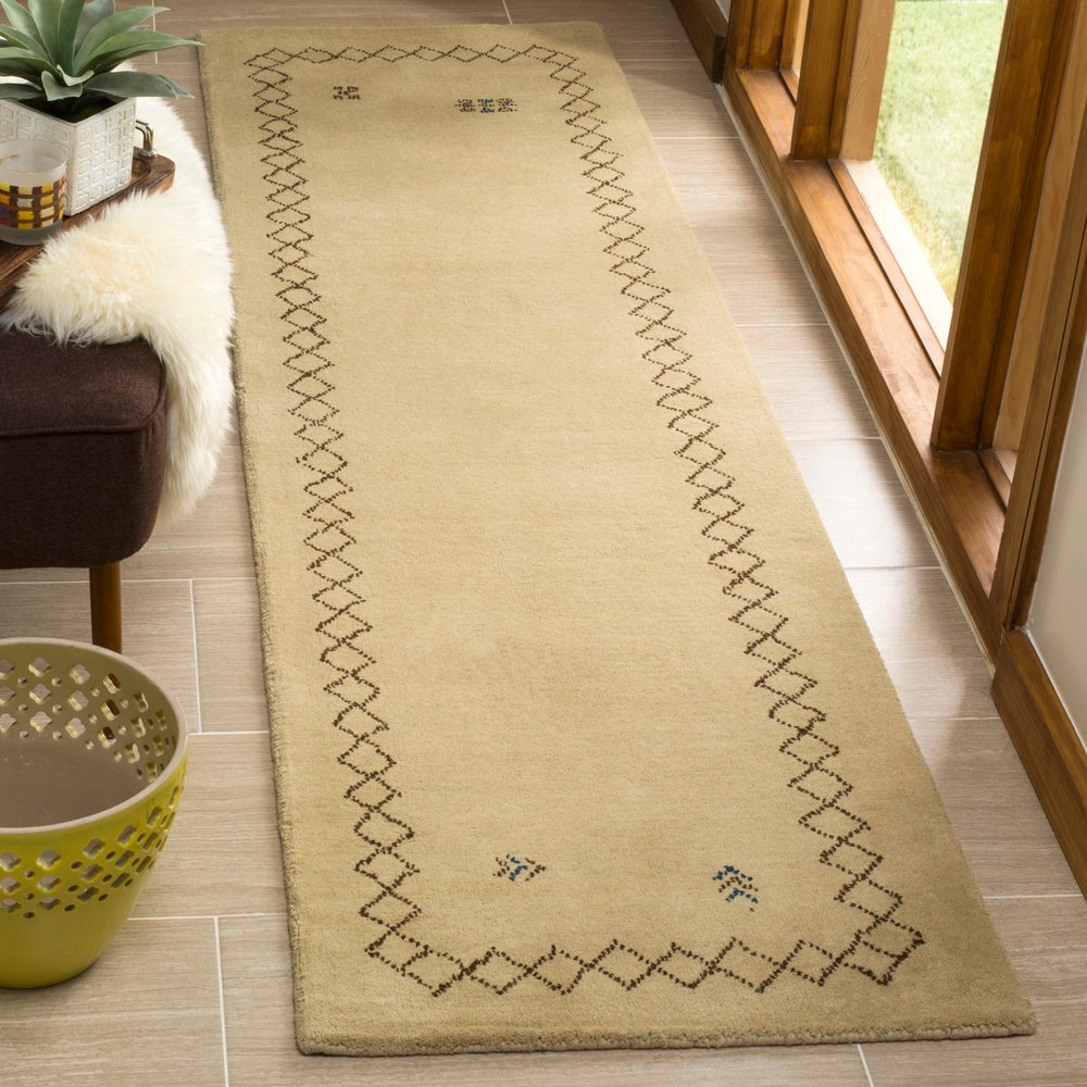 Safavieh Himalaya HIM589 Hand Loomed Rug