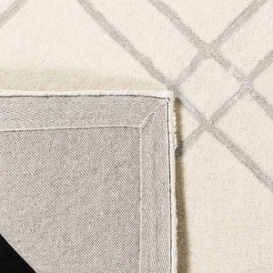 Safavieh Himalaya 901 Hand Tufted Wool Rug HIM901A-9