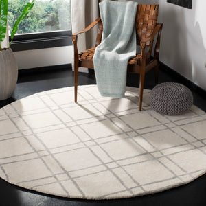 Safavieh Himalaya HIM901 Hand Tufted Rug