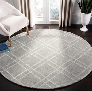 Safavieh Himalaya HIM901 Hand Tufted Rug