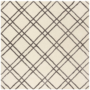 Safavieh Himalaya 901 Hand Tufted Wool Rug HIM901H-3