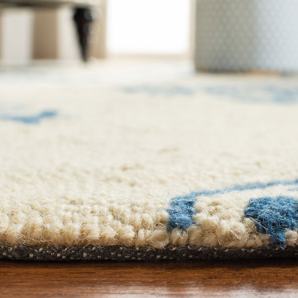 Safavieh Hk145 Hand Hooked Wool Pile Rug HK145A-9