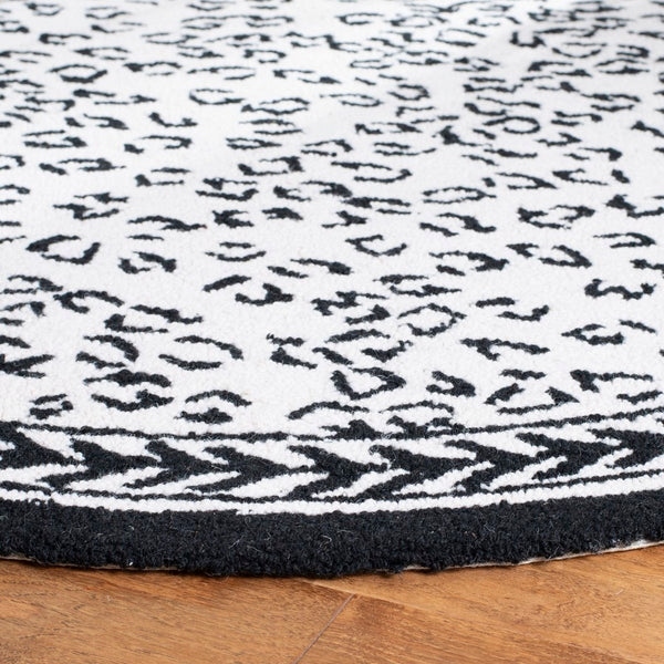 Safavieh Hk15 Hand Hooked Wool Rug HK15C-CNR