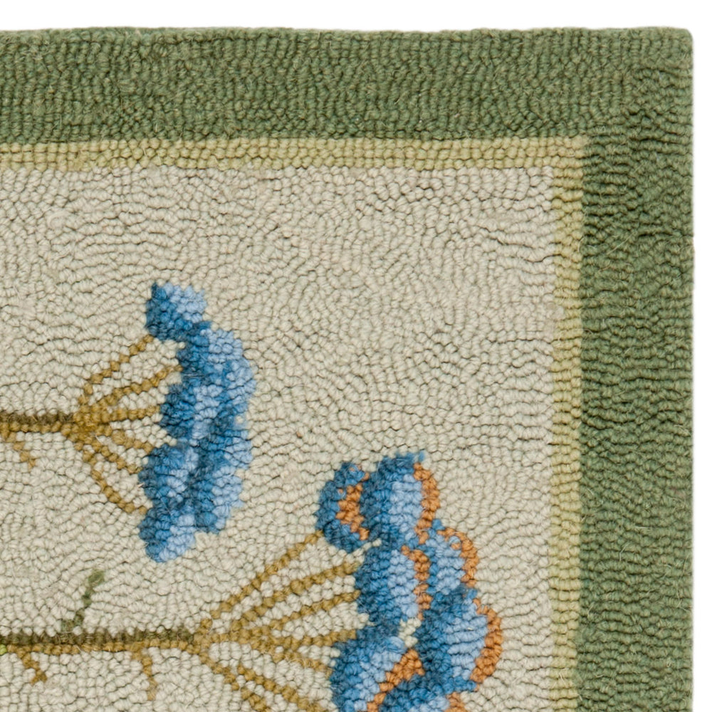 Safavieh HK201 Hand Hooked Rug