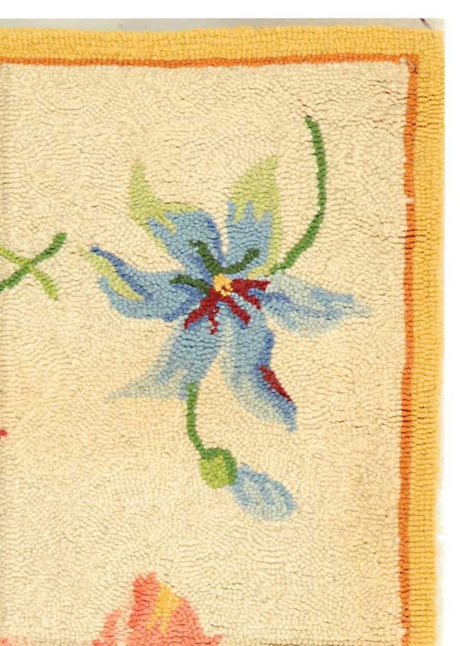 Safavieh HK216 Hand Hooked Rug