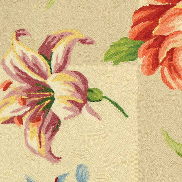 Safavieh HK216 Hand Hooked Rug