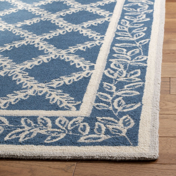 Safavieh Hk230 Hand Hooked Wool Pile Rug HK230N-4R