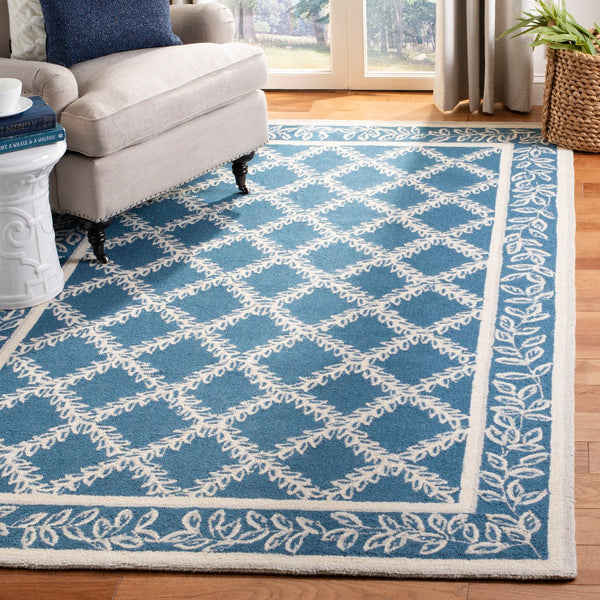 Safavieh Chelsea HK230 Hand Hooked Rug
