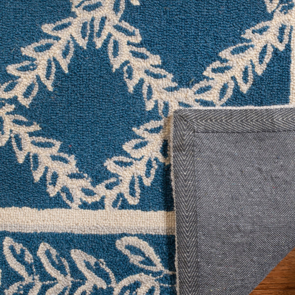 Safavieh Chelsea HK230 Hand Hooked Rug