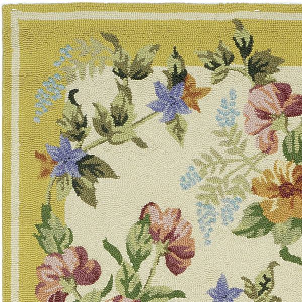 Safavieh HK233 Hand Hooked Rug