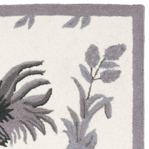 Safavieh HK262 Hand Hooked Rug